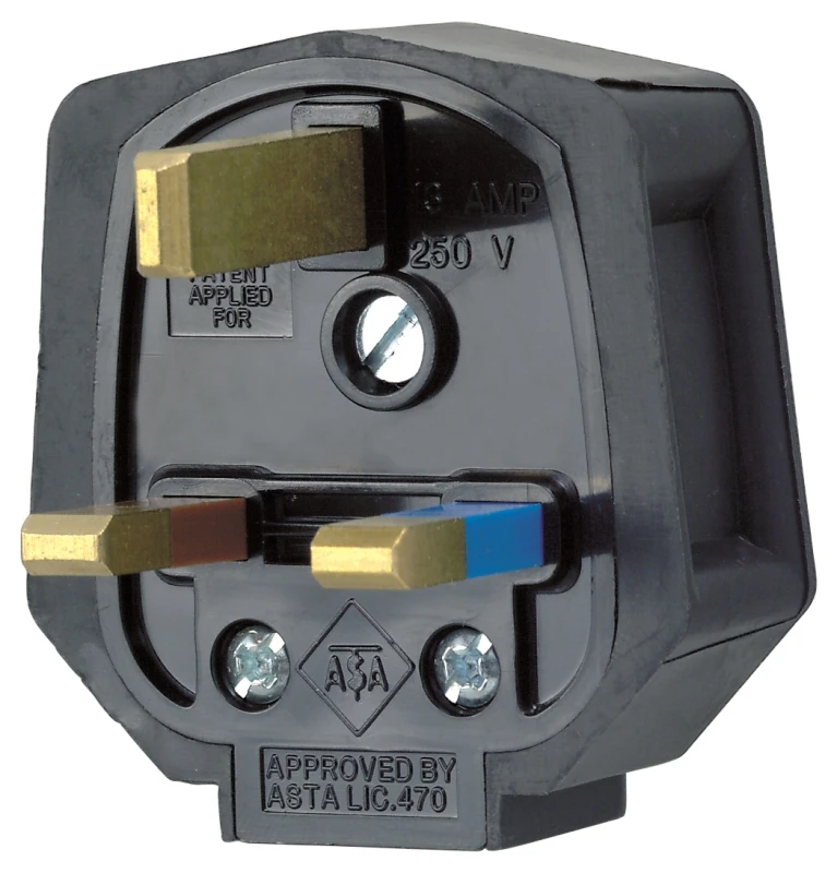 Plug Fused 3-Pin 13A Rubber Black