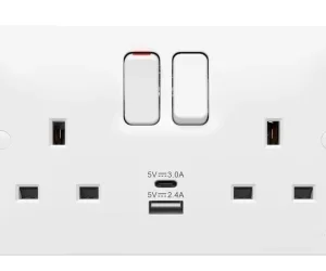 Socket 2 Gang Double Pole Switched C/W USB A+C Ports