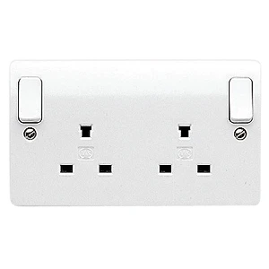 MK Socket 2 Gang Switched DP Non Standard 13A White Red Rockers