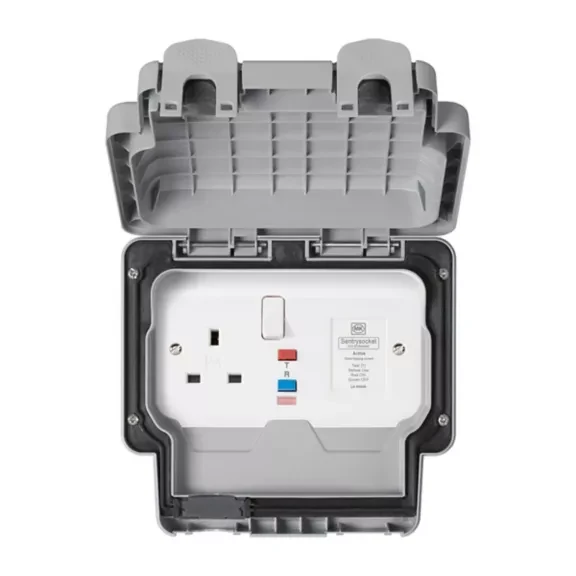 MK Electric Masterseal Plus 13A BS Fixing Active Single Gang RCD Socket Polycarbonate Surface Mount IP66 Grey - Image 2