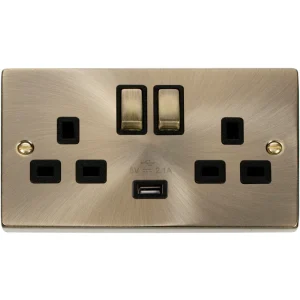 Victorian Antique Brass Black Insert 13A Ingot 2 Gang Switched Socket Outlet With Single 2.1A USB Outlet