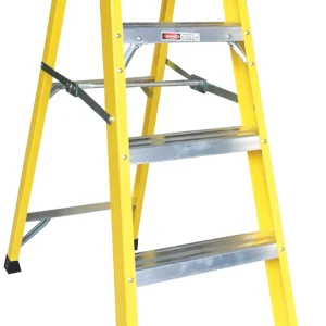 Fibreglass Ladder 5 Tread Plus Tray BS EN131 1615mm Open Height