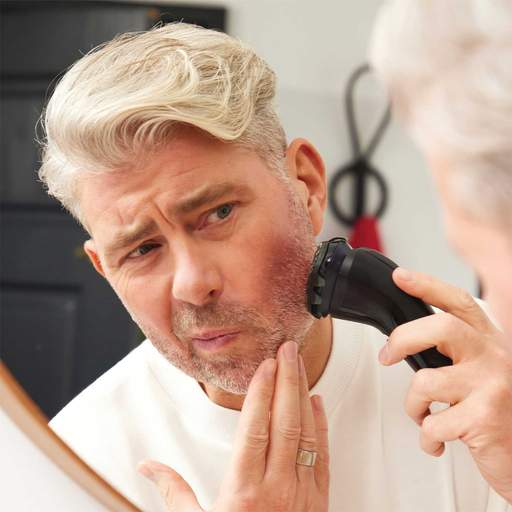 Remington R4 Style Series Rechargeable Rotary Shaver - Image 3