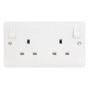 Socket Switched 2 Gang 13A White Outboard Rockers