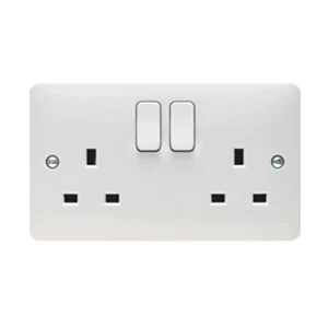 Hager Sollysta WMSS82 2 Gang 2 Pole Switched Socket with Dual Earth 13A White