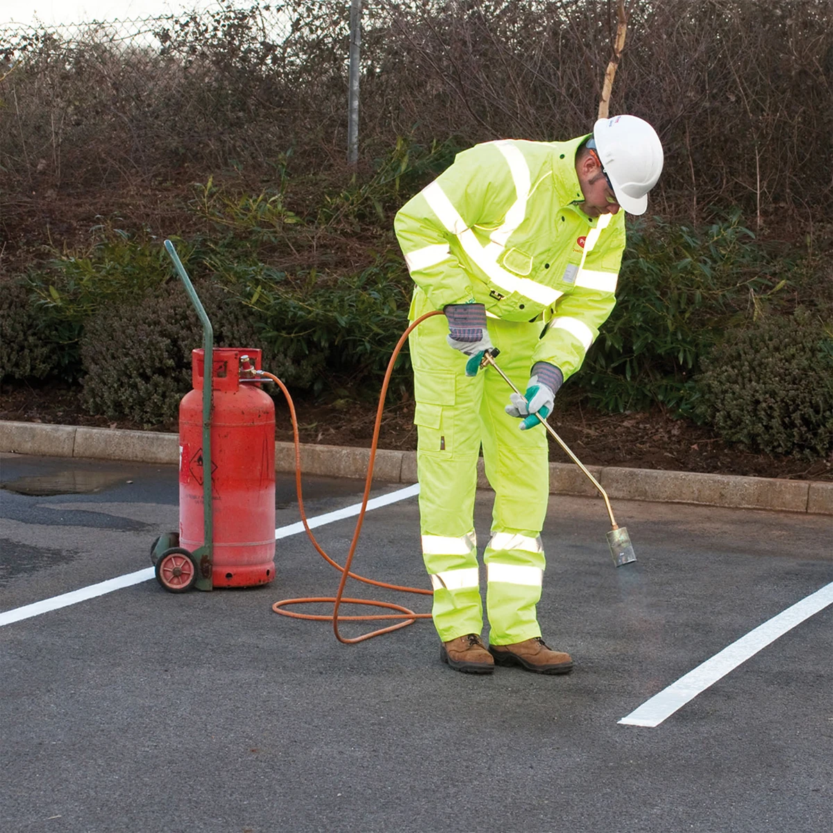 Road Marking Roll 100mm x 5m White - Image 2