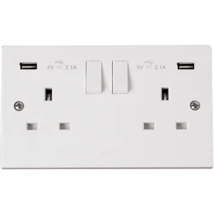 Socket 2 Gang Switched Twin USB Outlet 13A 2X2.1A White