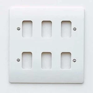 MK Logic Plus 6-Module Frontplate White