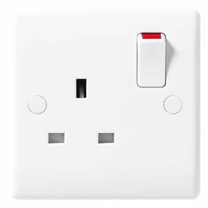 BG Nexus 821 Socket 1 Gang Switched SP 13A Slimline Curved Edge White