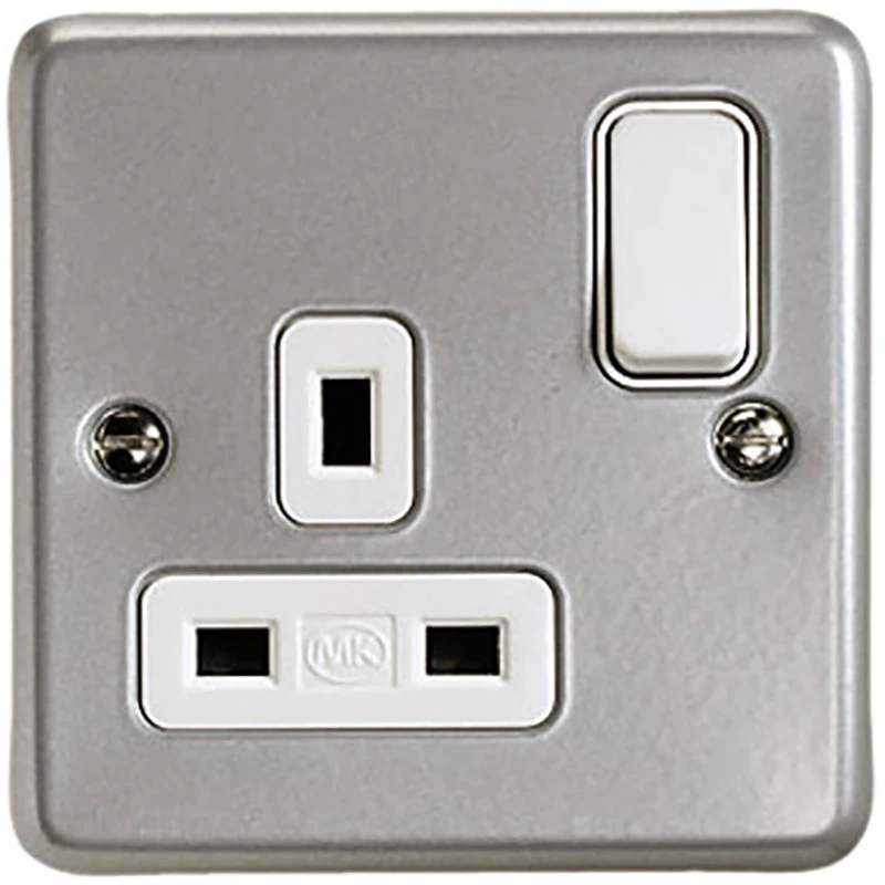 Socket 1 Gang Switched Double Pole Dual Earth 13A Aluminium - Image 2