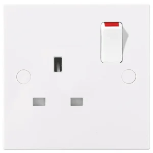 Socket Switched 1 Gang SP 13A White