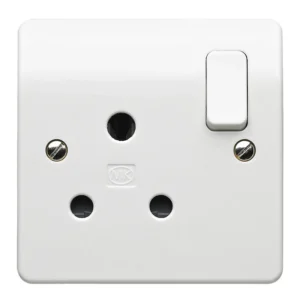 MK Socket 1 Gang Switched DP 3 Pin Round 15A White