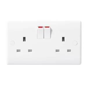 Socket 2 Gang Switched Double Pole 13A Slimline Curved Edge White