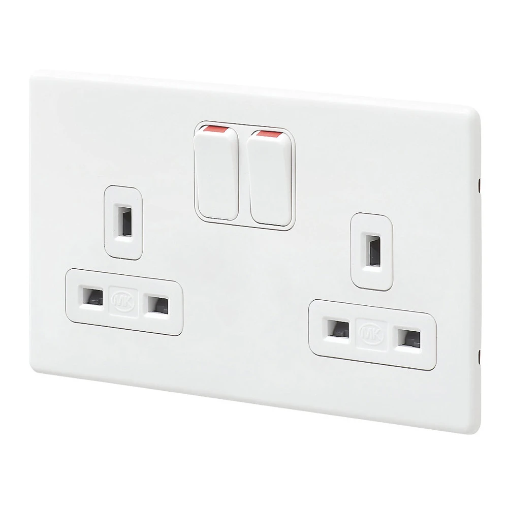 MK Socket 2 Gang Switched Double Pole White White Inserts - Image 2