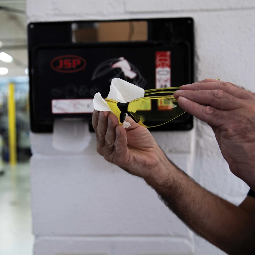 Pre-Moistened PPE Wipes - Box of 100 - Image 4