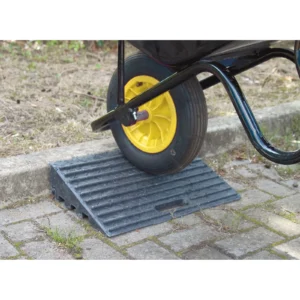Kerb Ramp 110 x 490mm Black