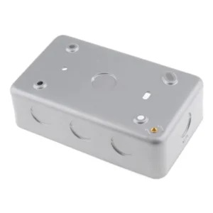 Box 3&4 Gang Surf Deep 73 x 133 x 40mm Aluminium 4 X 20mm & 4 x 25mm Knockouts