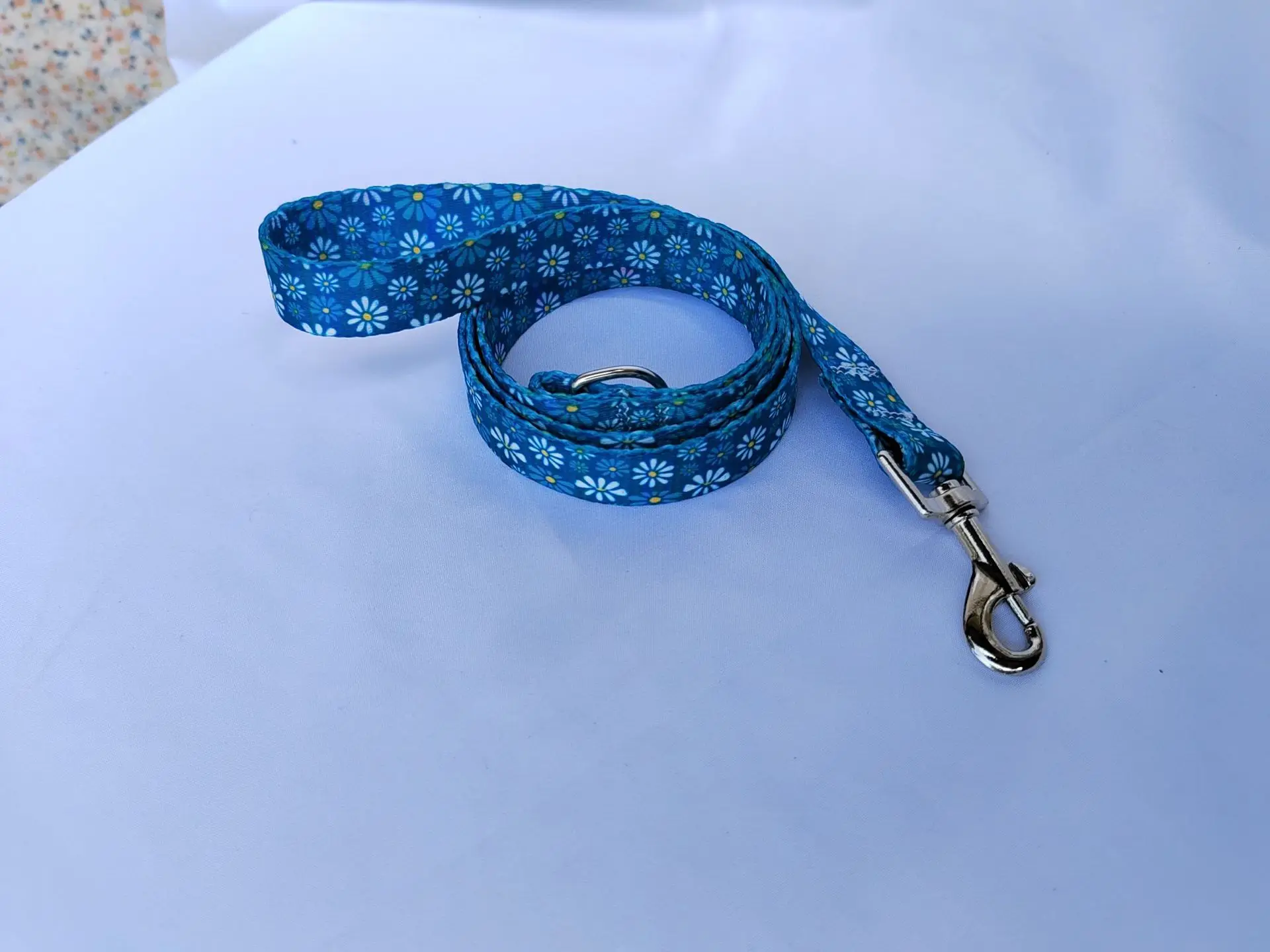 New Floral Design Adjustable Pet Harness Set Blue Daisy Pattern Collar, Leash, and Harness for Small to Medium Dogs Pack of 100 - Image 2