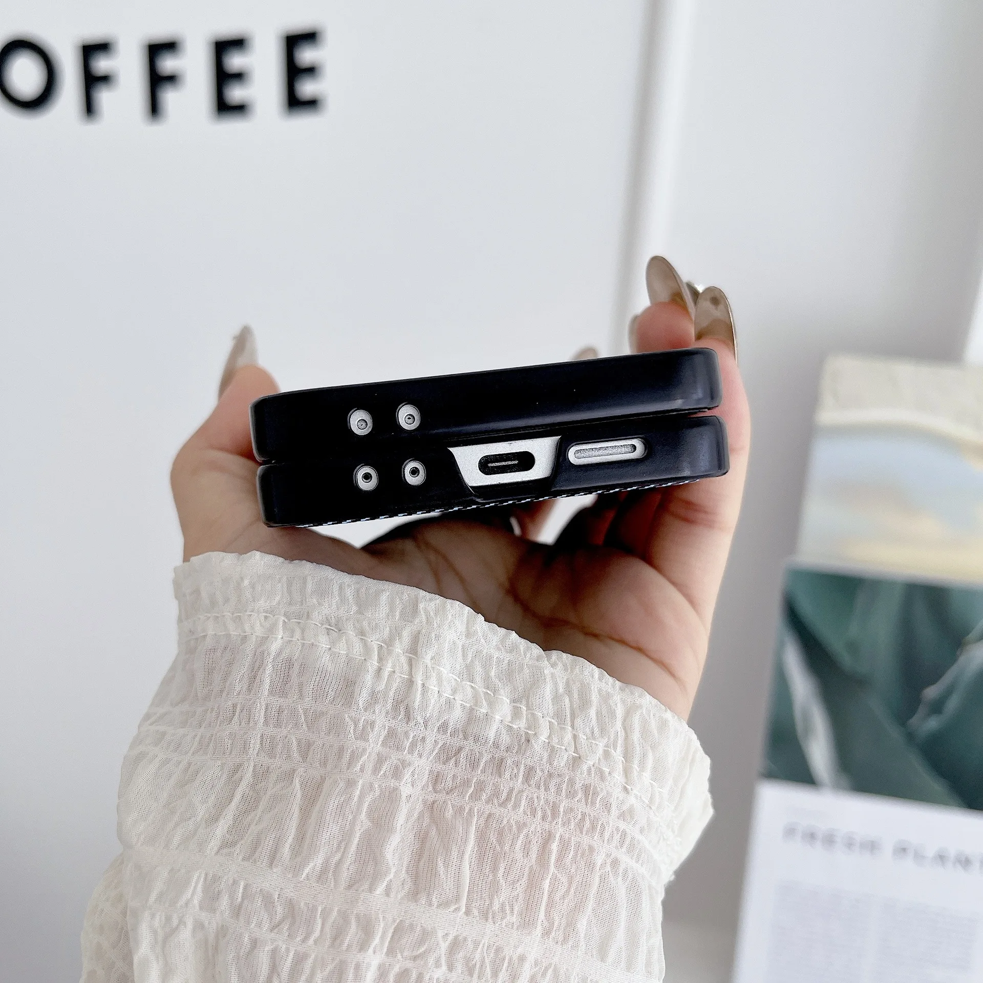 Factory Direct Price Magnetic Wireless Charging Mobile Case for ZTE Nubia Flip 3 4 5 6 Full Protection PU Leather Cover - Image 4