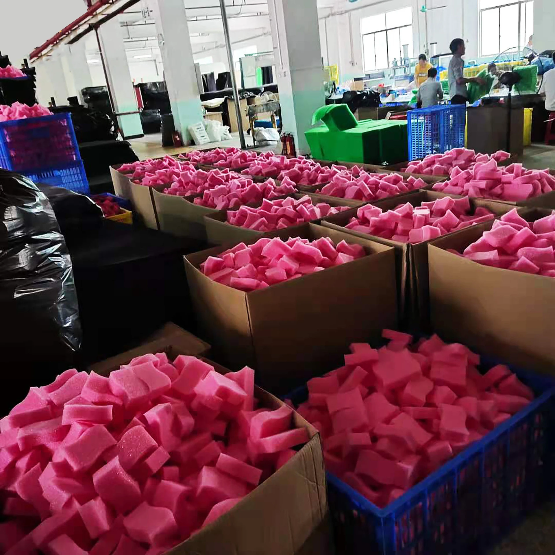 Kitchen Cleaning Sponge with Happy Face Design Responsive Temperature Dishwashing Scrubbing Sponges Bulk Pack Pack of 100 - Image 4