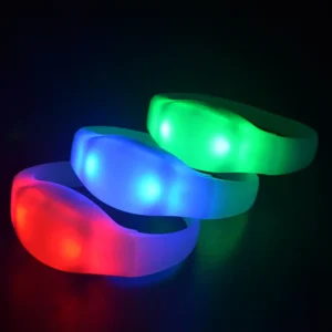 RICHSHINING Promotional LED Bracelet 2.4G Wireless Control Silicone Concerts Wristband Concerts Pack of 500