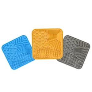 Factory Wholesale Custom Logo Silicone Pet Licking Pad Lick Mat for Dogs With Suction Cups Pack of 10