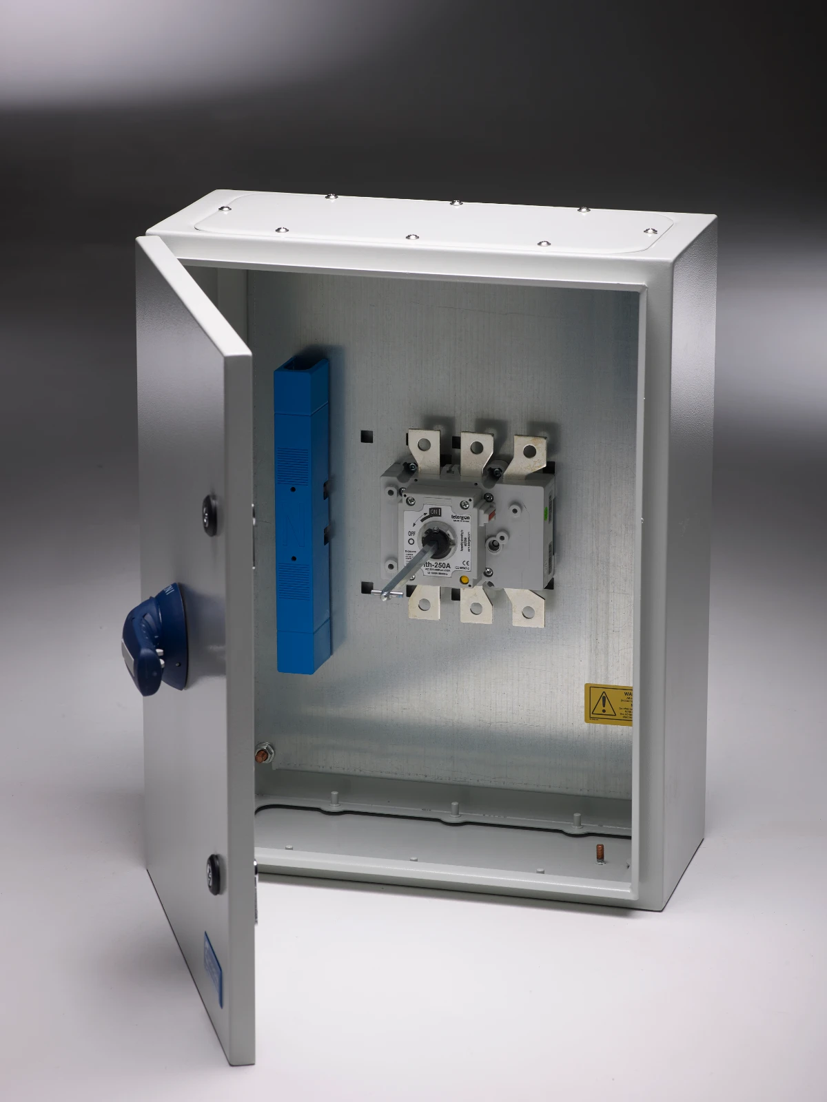 Newlec Switch Disconnector Enclosed TP+N 250A IP65 Metal Clad