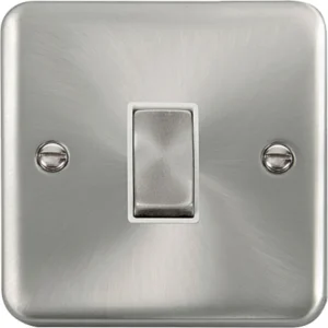 Click Scolmore Plate Switch Ingot 1 Gang Intermediate 10Ax Satin Chrome White Insert