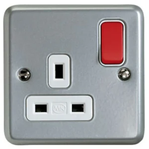 MK Electric Socket 1 Gang Switched Double Pole Dual Earth 13A Aluminium Red Rockers
