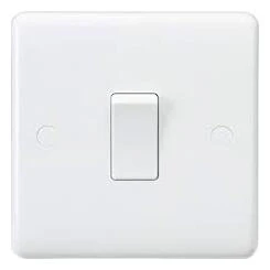 Newlec White Slimline Curved 1 Gang 10Ax Intermediate Light Switch