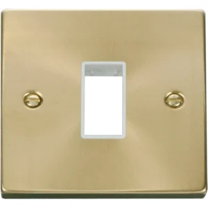 Click Scolmore Front Plate 1 Gang 1 Aperture Satin Brass White Gasket Victorian