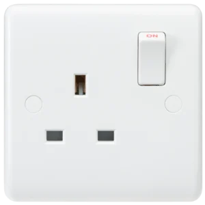 Knightsbridge MLA Curved Edge 13A 1G DP Switched Socket