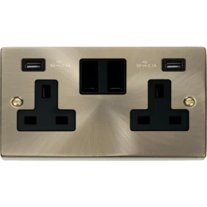Click Scolmore Victorian Antique Brass Black Insert 13A 2 Gang Switched Socket Outlet With Twin USB (Total 4.2A) Outlets