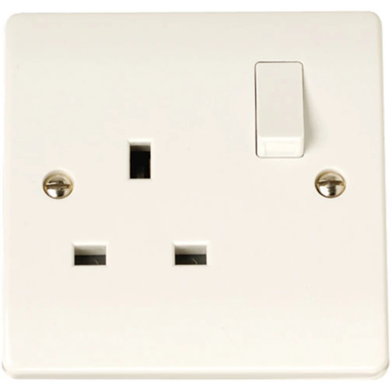 Click Scolmore Socket 1 Gang Switched 13A White